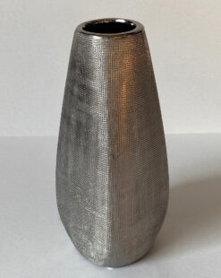 серебряная ваза из керамики