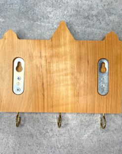 настенная ключница высотки