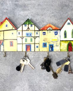 открытая ключница деревянная домики