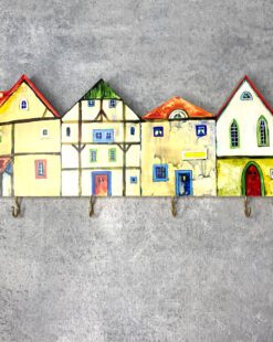 открытая настенная ключница домики