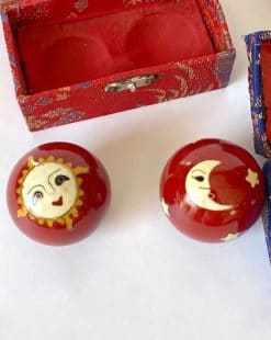 шары китайские в шкатулке