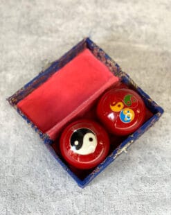 красные китайские шары медитация