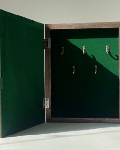 ключница в багетной раме