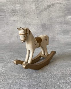 лошадка деревянная