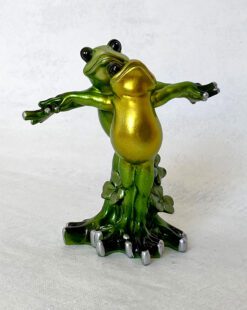 фигурка лягушки пара