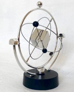 антистресс маятник на батарейках